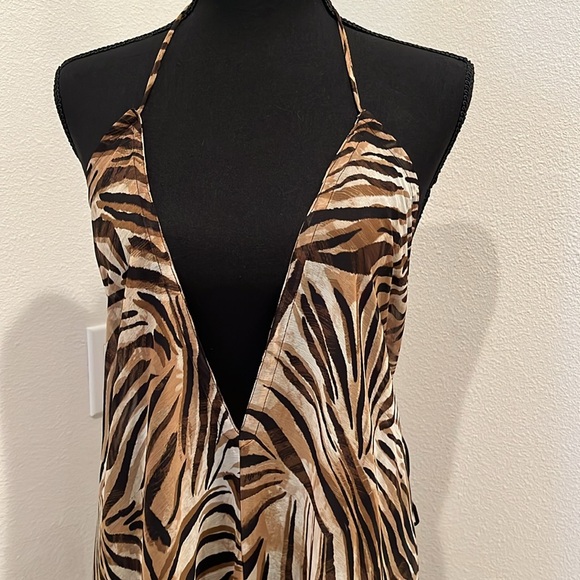 Swimsuit cover - Picture 2 of 4